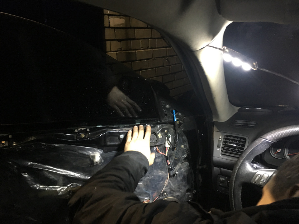 Встановлення бічних дзеркал з автоскладом від рестайлу 4