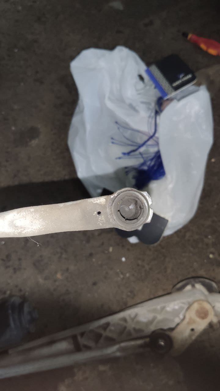 Трапеція двірників 3