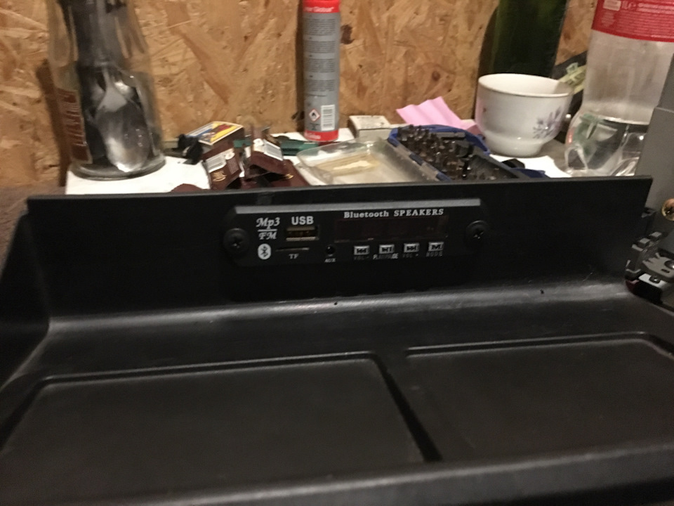 AUX&bluetooth замість CD 1