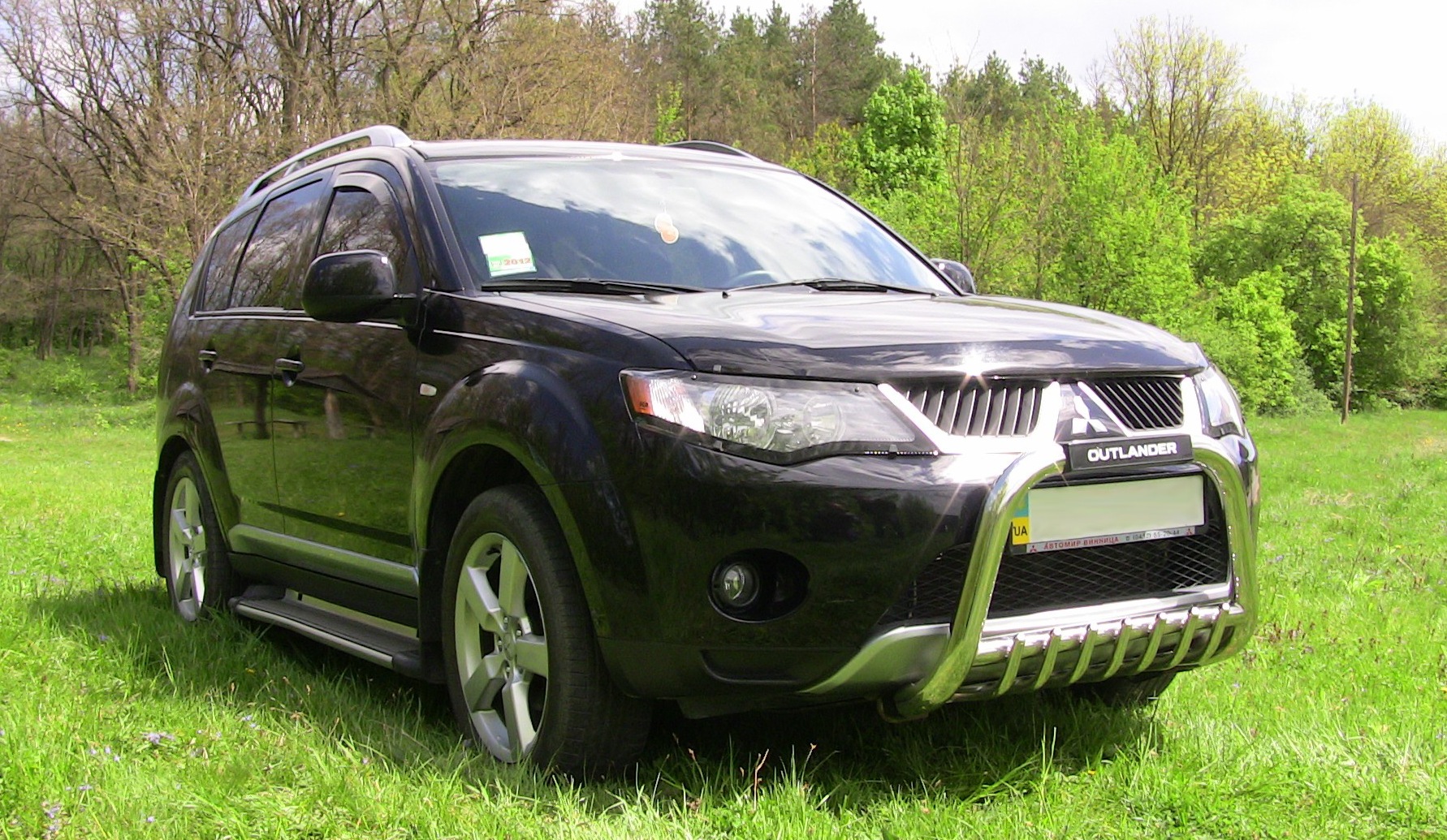 Subaru Outback vs Mitsubishi Outlander XL 3
