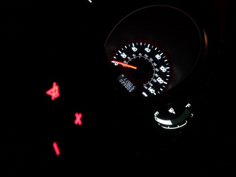 Підсвічування органів управління та панелі приладів 4