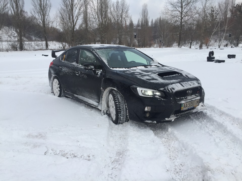 Сніг. Феофанія. Субару ;) 2
