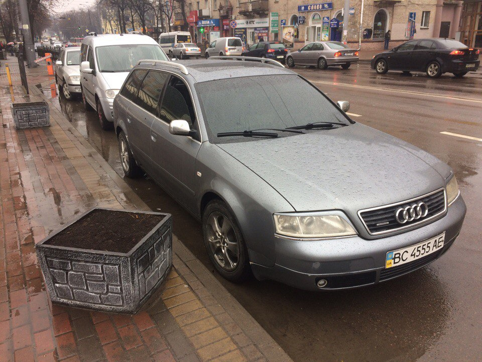 Зустрів колишніх 4 кільця 2