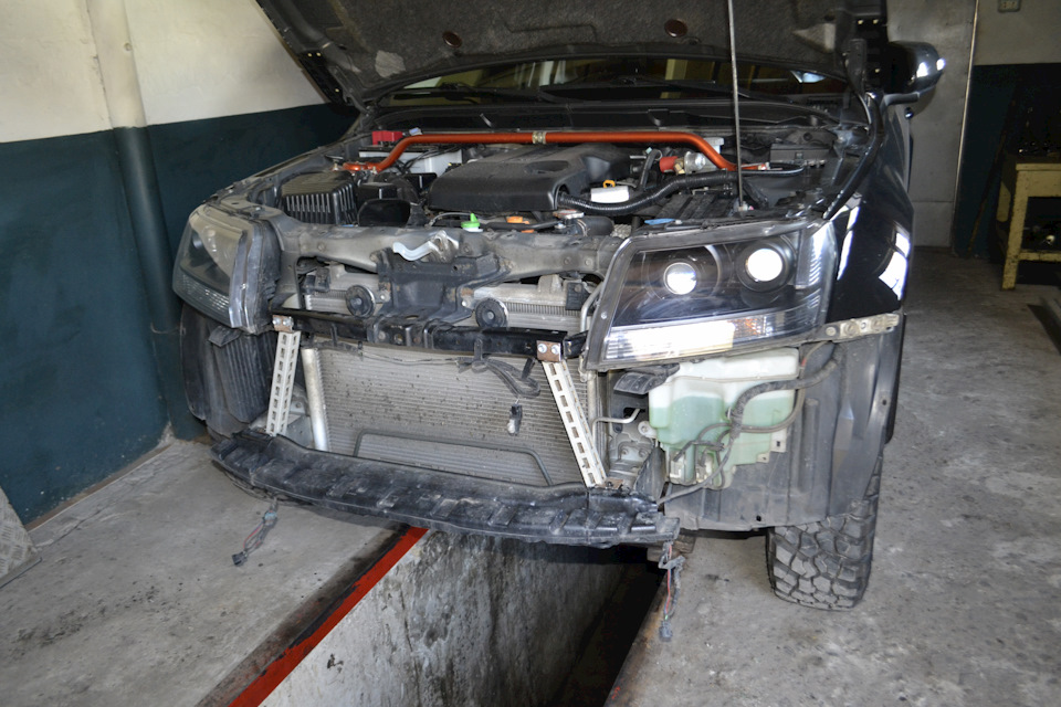 Дале світло HELLA Rallye 3003 Compact 3
