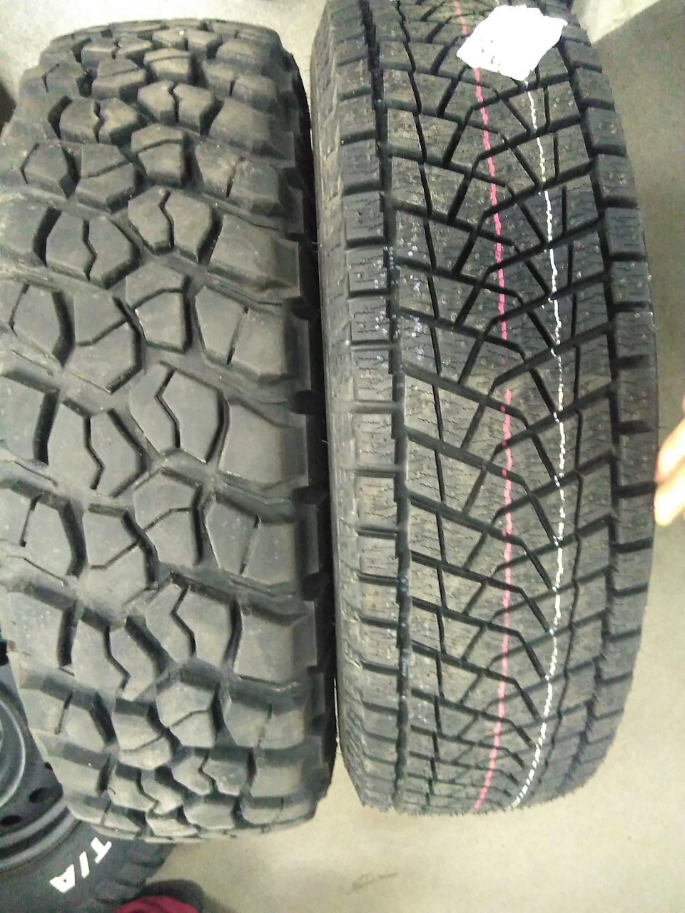 Зимова гума 215/80 R16 Bridgestone Blizzak DM-Z3 3