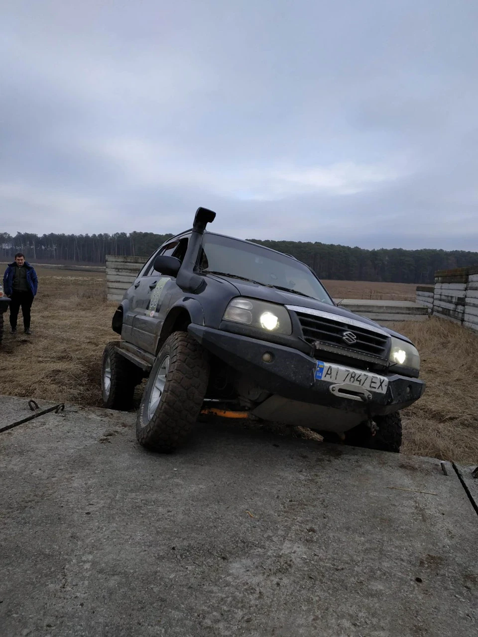 Майже на рівному місці...