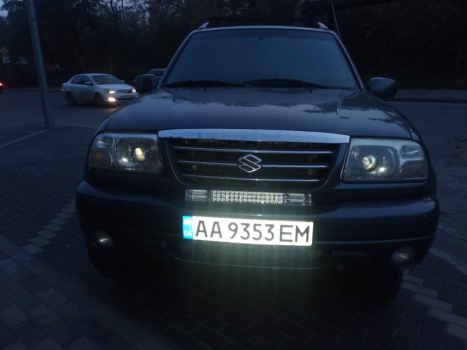 Руки сверблять - LED балка на бампері 1