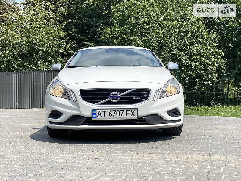 Volvo V60 3