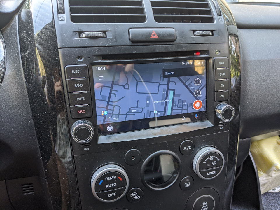 Прикрутив CarPlay та Android Auto на старий сузучий мафон 3