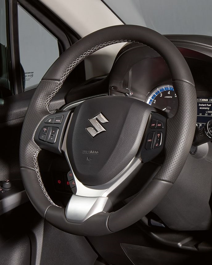 Спорт руль Suzuki. 1