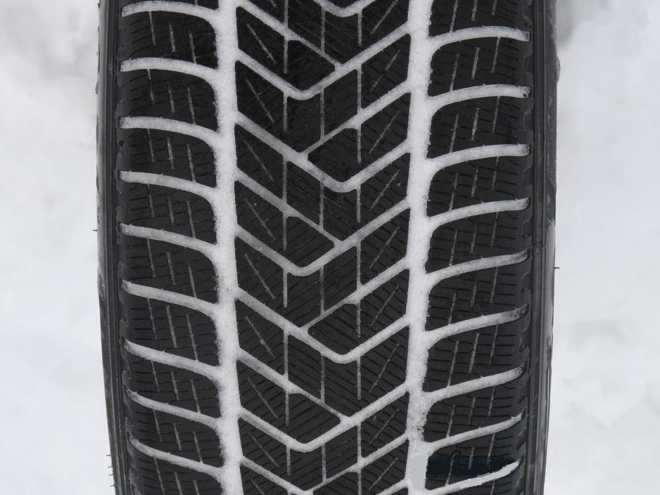 Зимові лижі Pirelli 5