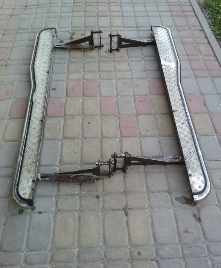 Бічні підніжки 4
