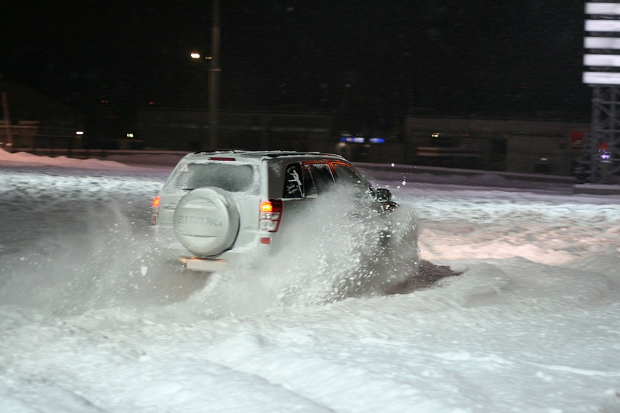 Снігові гонки): Grand Vitara vs Winter 2009 1