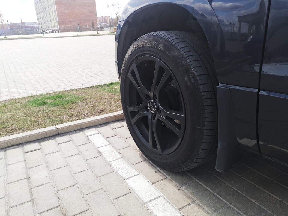 Літні тапки на машині) 2