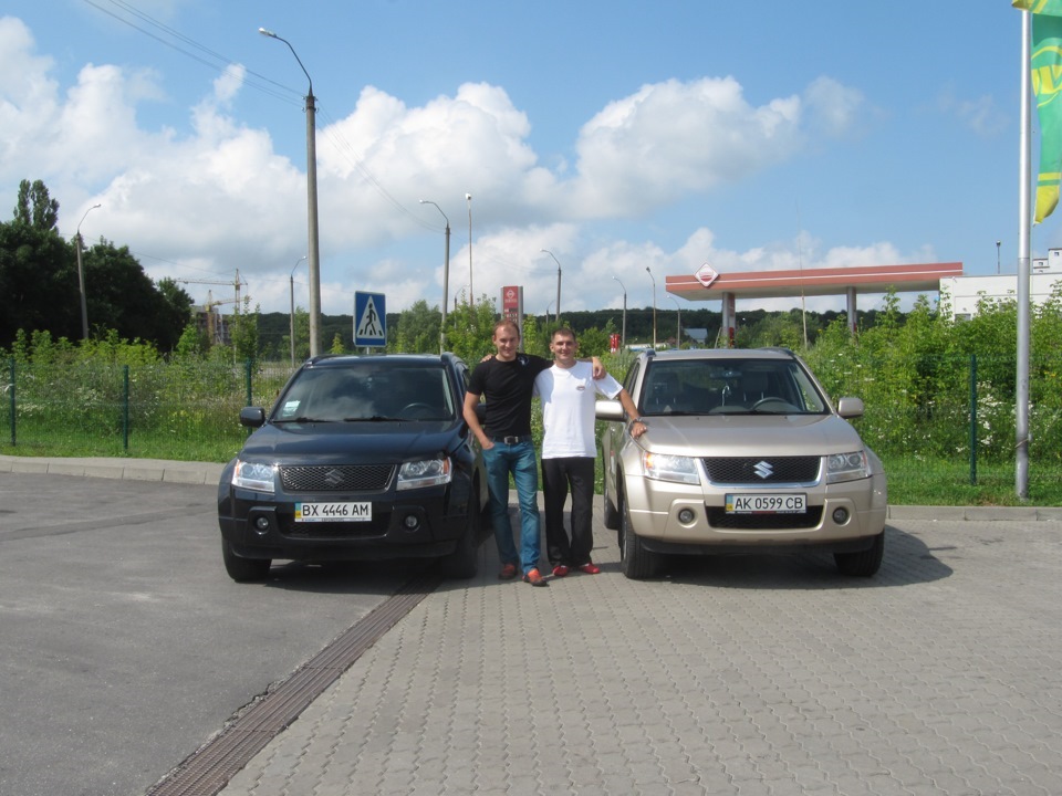 Зустріч двох Grand Vitara 2.7 V6 у Хмельницькому 1