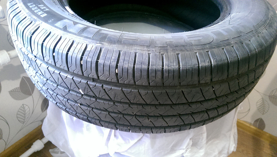 Продам Б/У Michelin Energy lx4 225/65/r17 (тимчасове) 1
