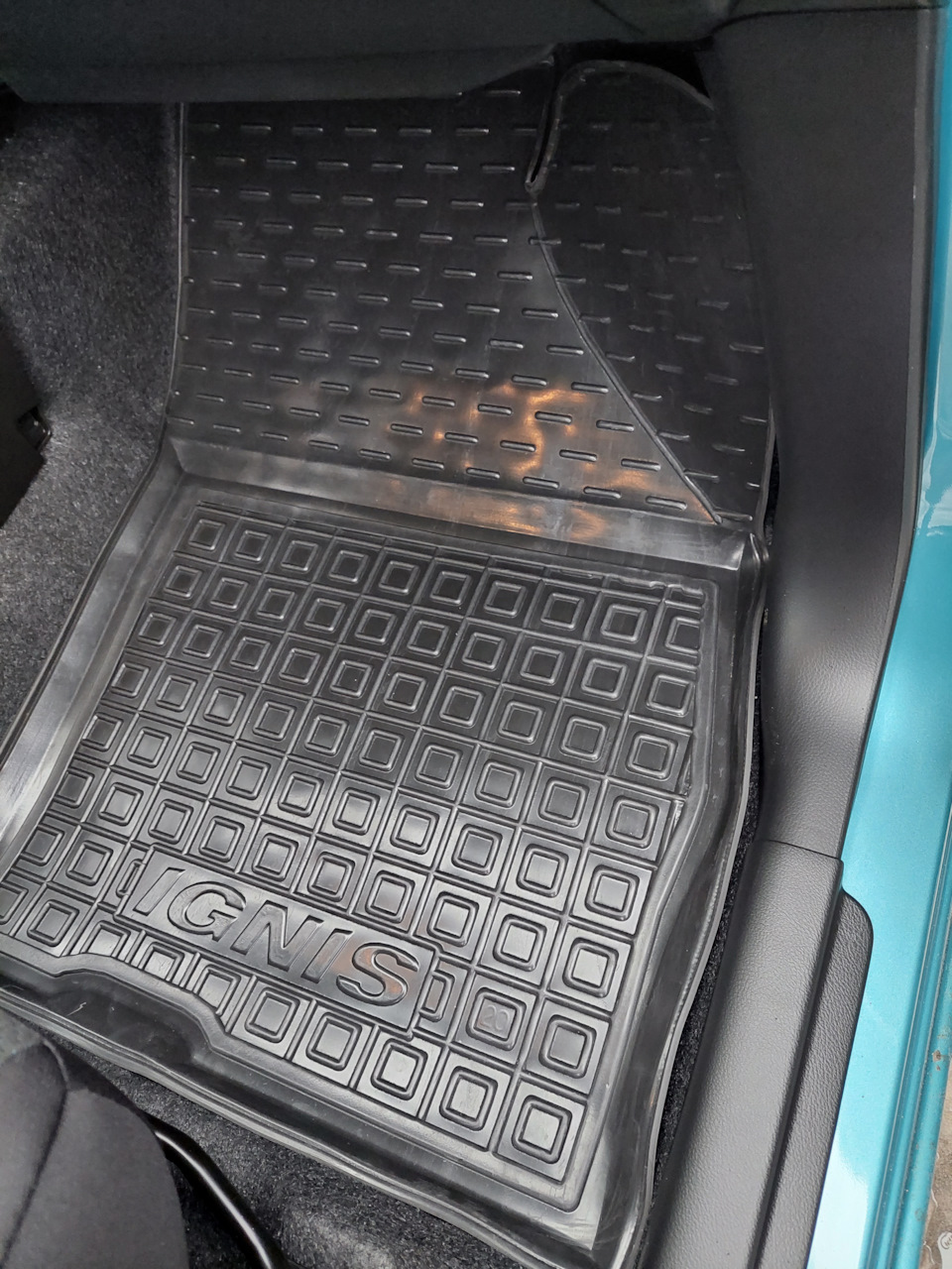 Килимки Avto-Gumm в салон і багажник Suzuki Ignis (2G) 4