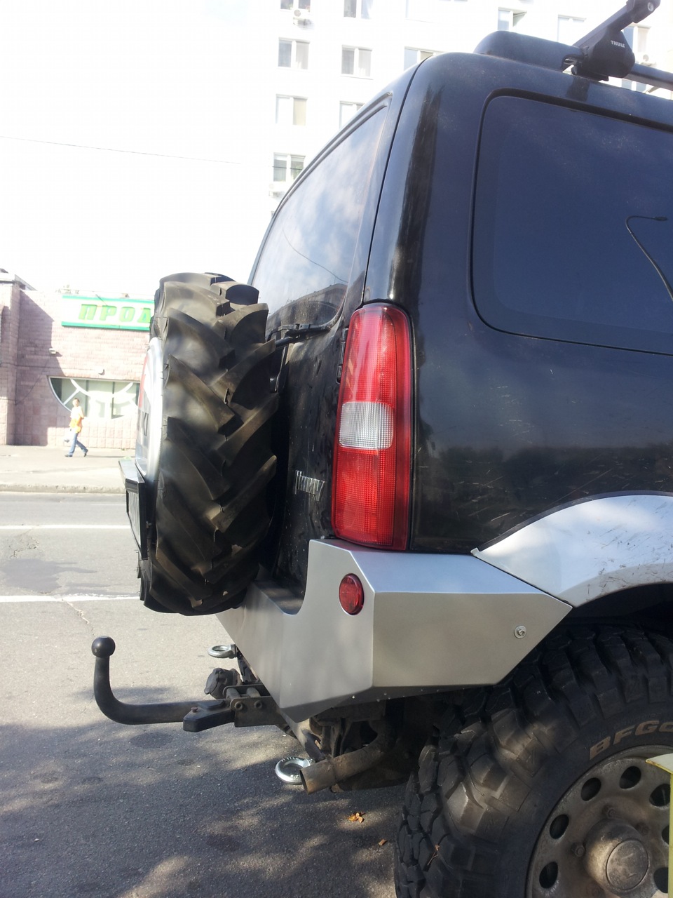 Бампер задній 1