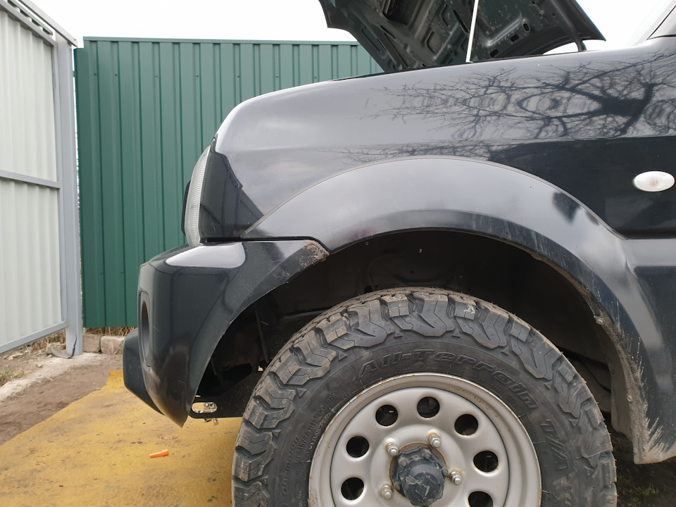 Поставив BF Goodrich 215/75 R15 5