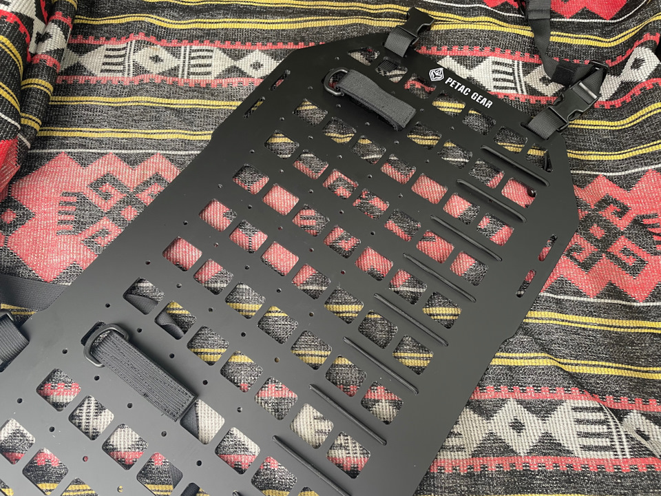 Molle панель на спинку сидіння 1