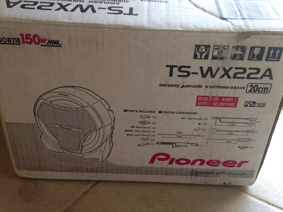 СабвуFFер Pioneer TS WX22A в Suzuki Jimny 1