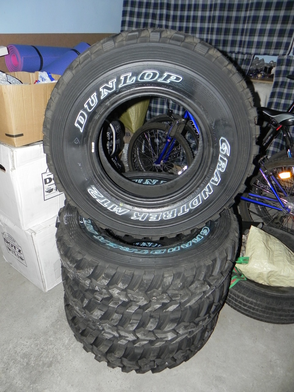 Dunlop Grandtrek MT2 235/85/16 1