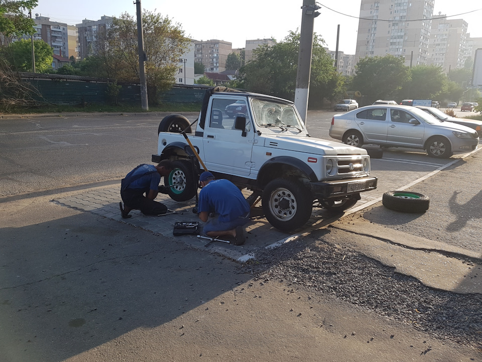 Самік змінив тапки 3