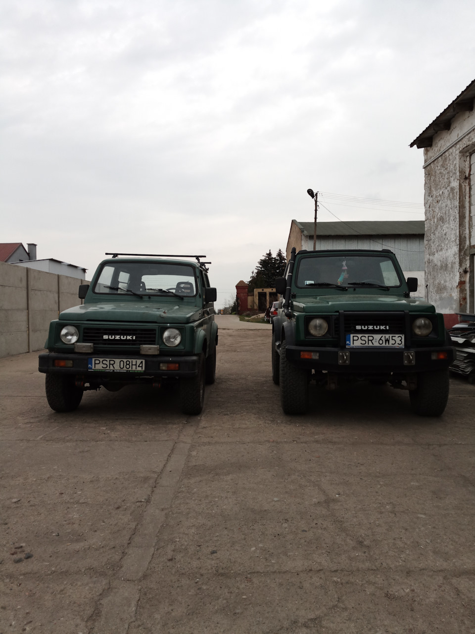 Стандарт трохи відрізняється. 3
