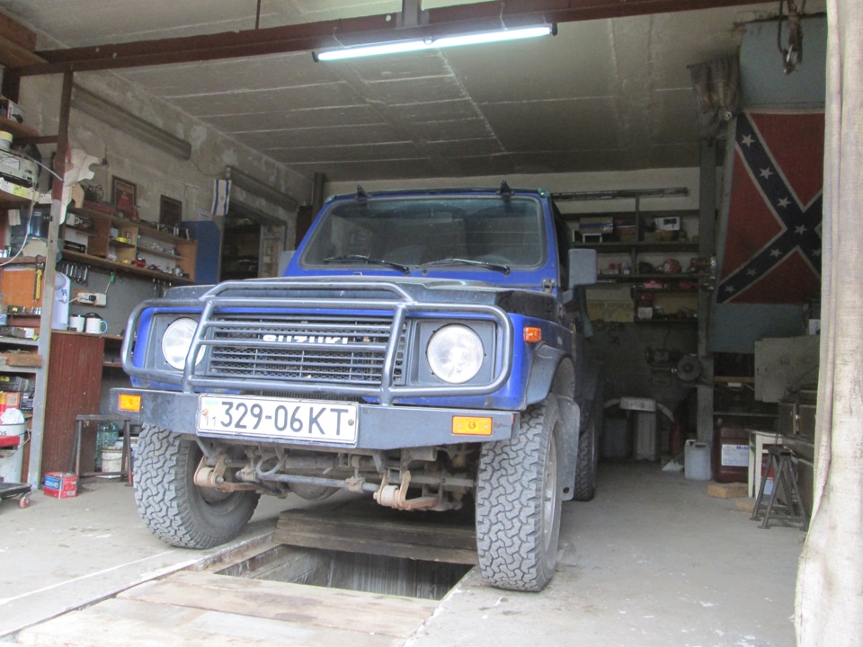 Передній бампер 3