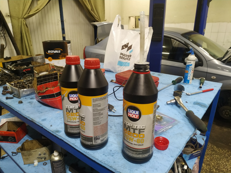 Масло МКПП - заміна LiquiMoly TOPTEC 5200 206000км 2