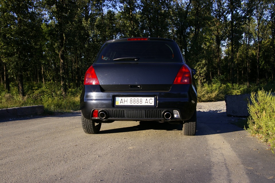 Задній бампер Suzuki Swift Sport 5