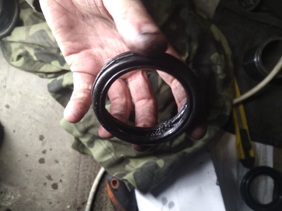 Пильовики супорту LH 5
