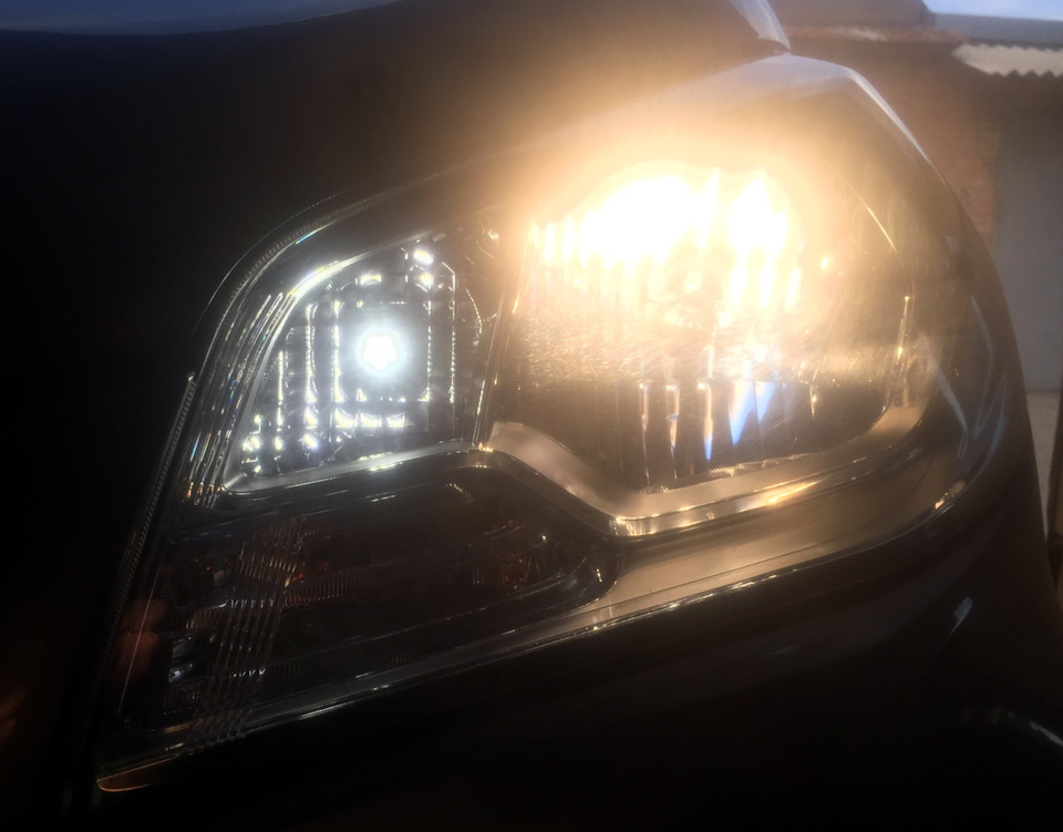 ДХО-Led (W21/5 Вт) + Led-покажчики поворотів (PY21W) 5