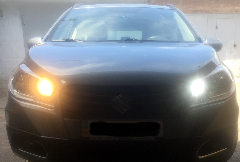 ДХО-Led (W21/5 Вт) + Led-покажчики поворотів (PY21W) 2