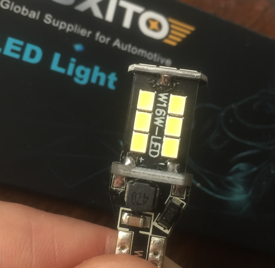 Led заднього ходу та верхнього стоп-сигналу. 1