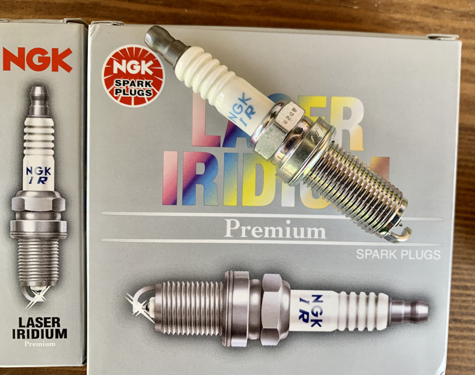 Вибір свічок - DENSO Iridium TT, NGK 5468 Laser Iridium 3