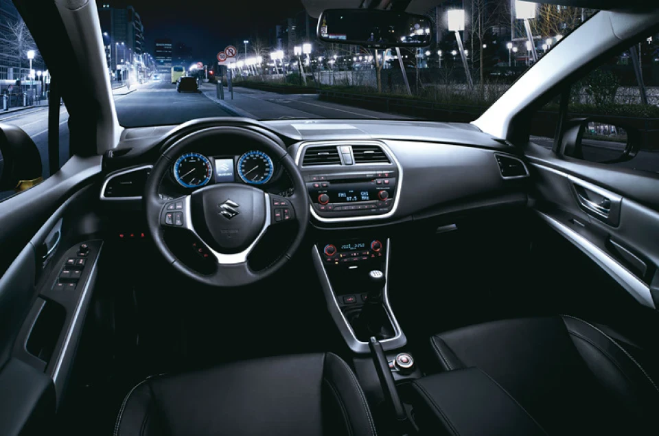 Суттєві переваги Сузукі SX 4: §2, §3