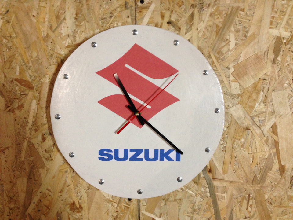 Настінний годинник у стилі Suzuki! 1