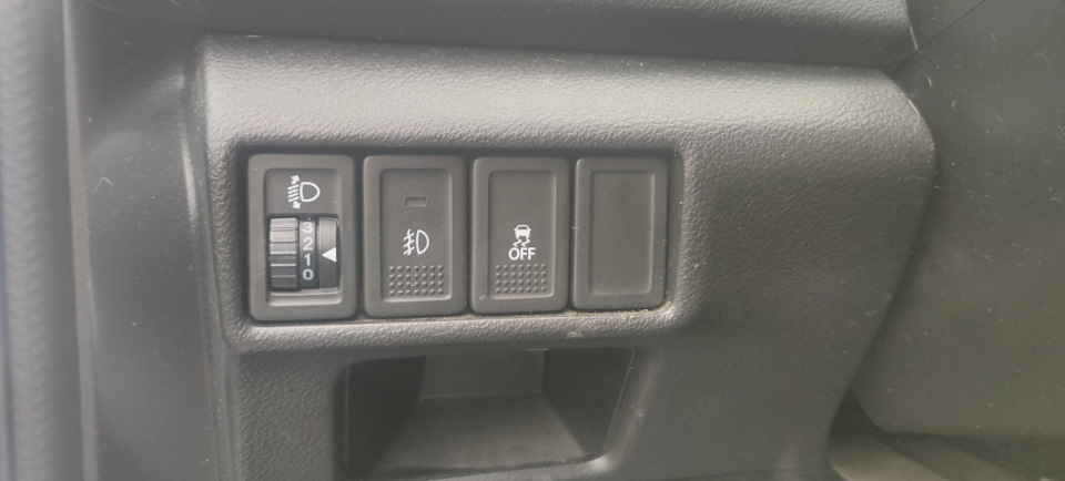 Usb розетка в штатне місце 2