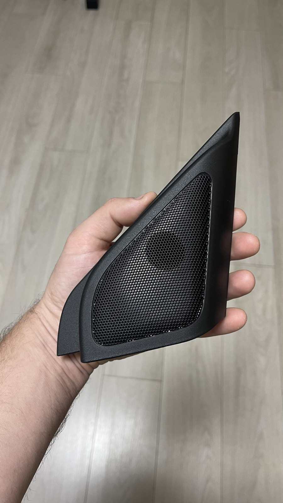 Купив кутки твітерів від комплектації GLX Suzuki Vitara, пищалки Harman Kardon від bmw 4