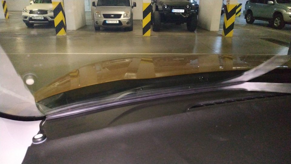 Встановив смужку анти скрипу в торпеду Suzuki Vitara S 5
