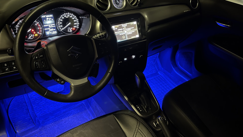 Встановлення підсвічування ніг Suzuki Vitara 1.4 3