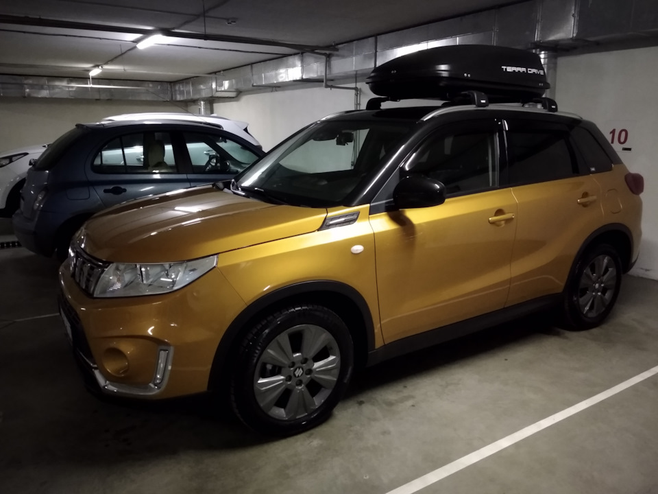 Встановлено оригінальні молдинги дверей Suzuki Vitara S 3