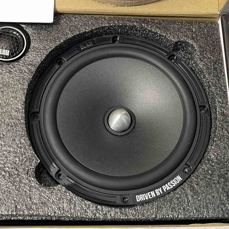 Замінив штатну акустику на Blam 165 R2S 3
