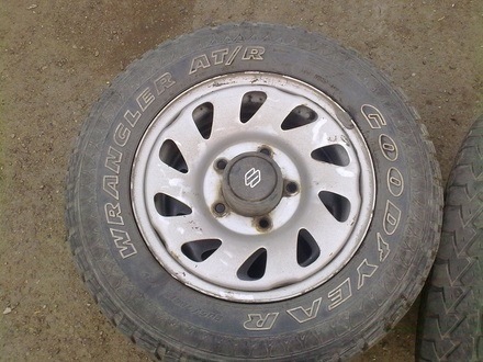 диски R15 139.7 х 5+гума 2