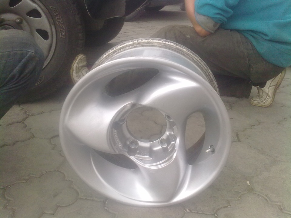 взяв гвинти(Fondmetal) ет5 1