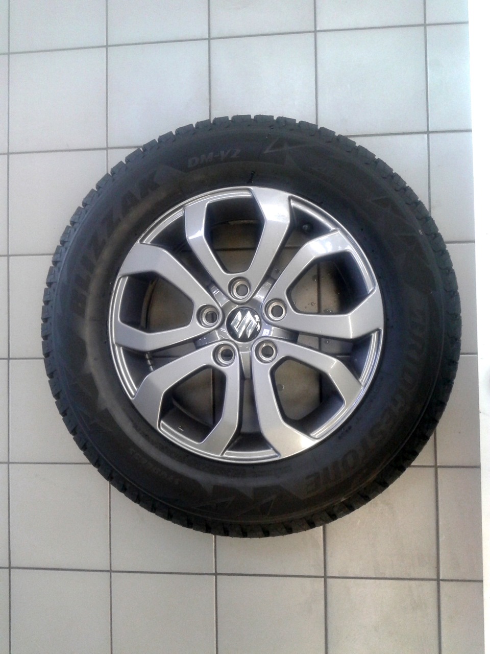Дуже задоволений Bridgestone Blizzak DM-V2 1