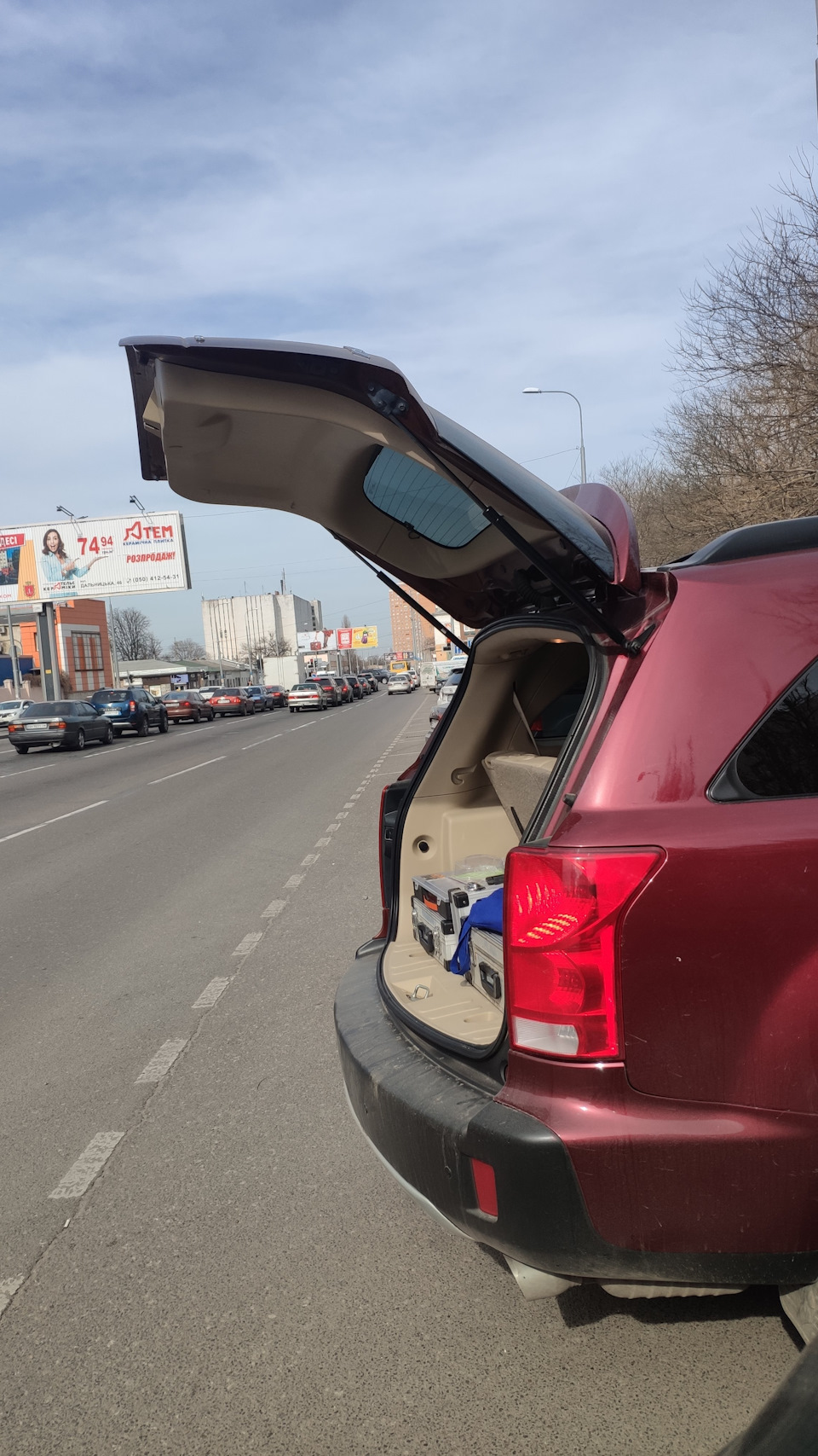 Заміна стійок кришки багажника 1