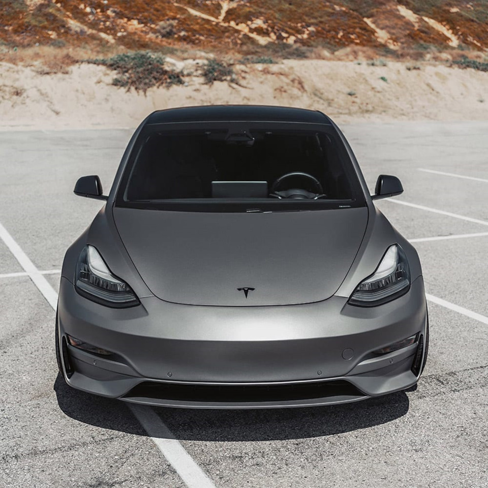Огляд на передні губи для Model 3 2