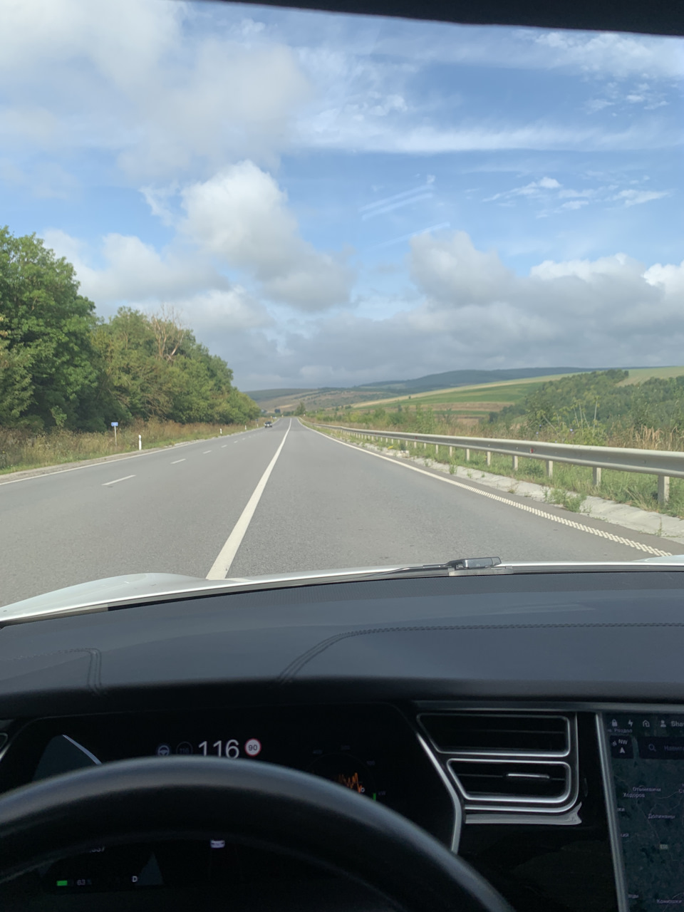 Подорож Tesla 1
